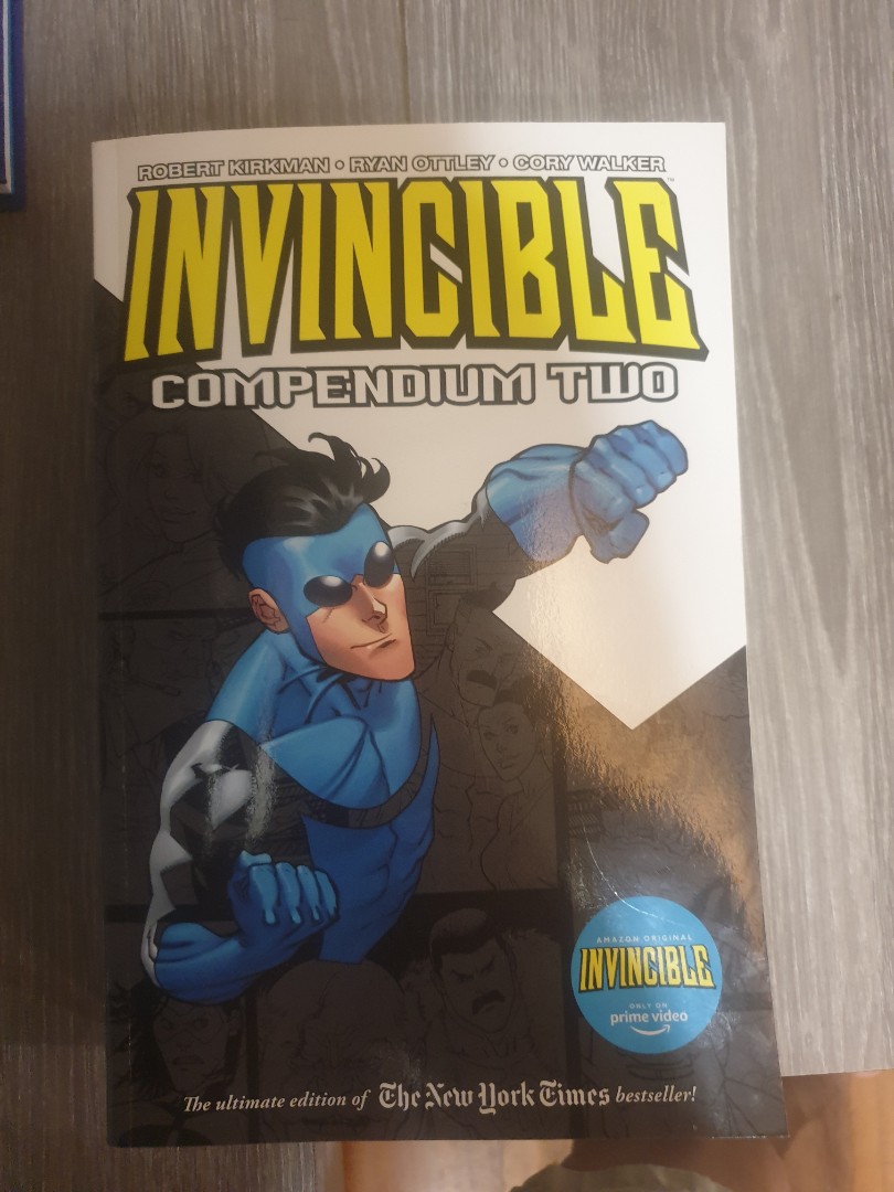 Invincible Graphic Novel Compendium 2, Hobbies & Toys, Books