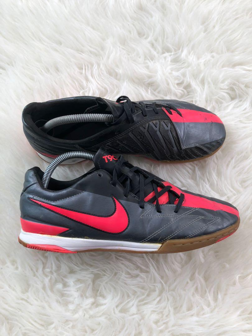 Nike t9 211 outlet