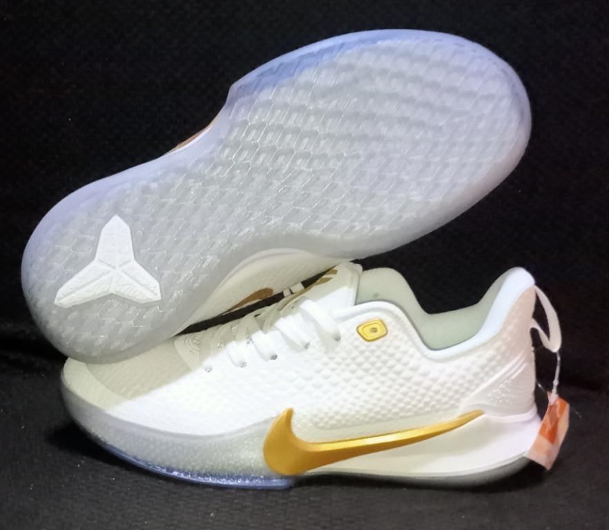Kobe mamba white sales gold