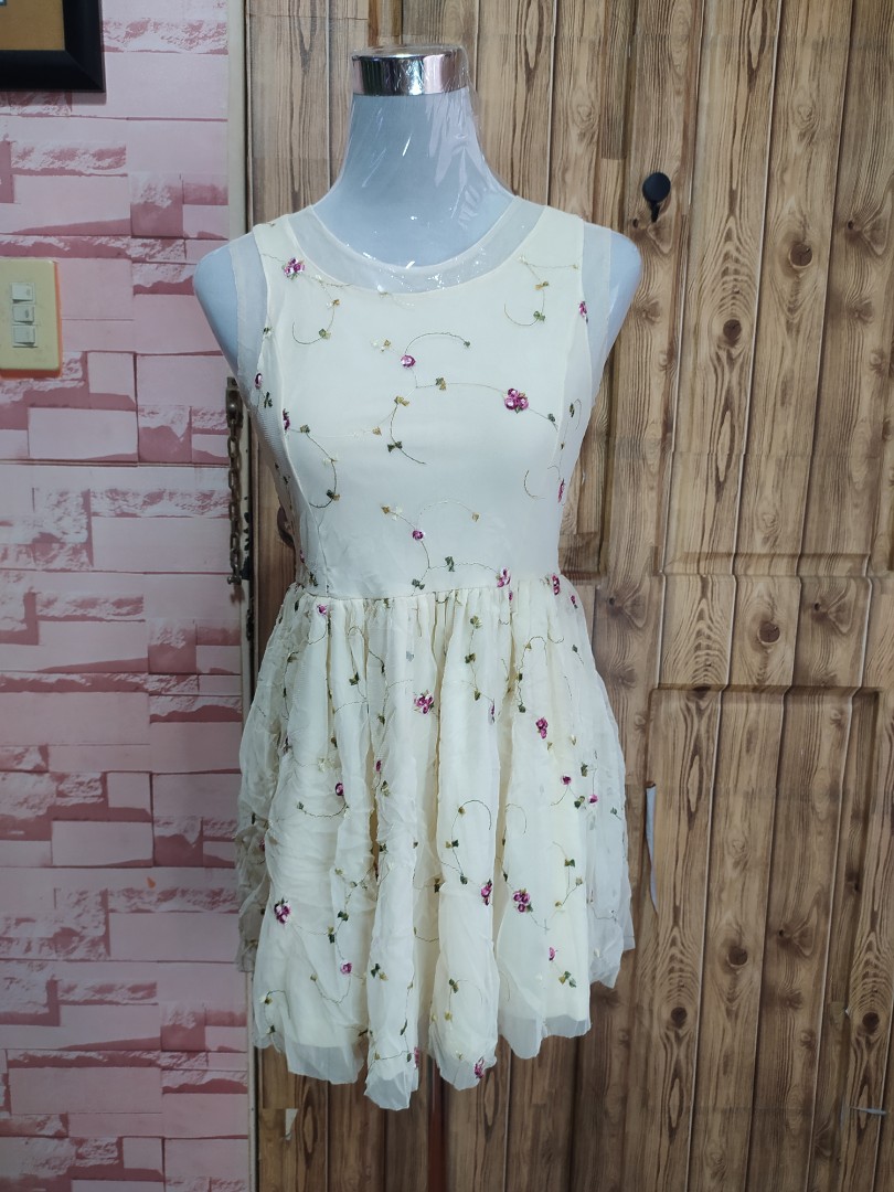 Korean Dress code Flower, Women's Fashion, Dresses & Sets, Dresses on