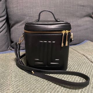 （分類：）位於 。 由 edithsvintage 提交（商品編號 1169661136，圖片 1）。簡介： 。