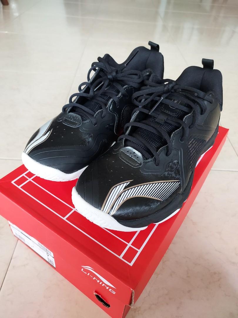 Badminton shoes store for wide feet