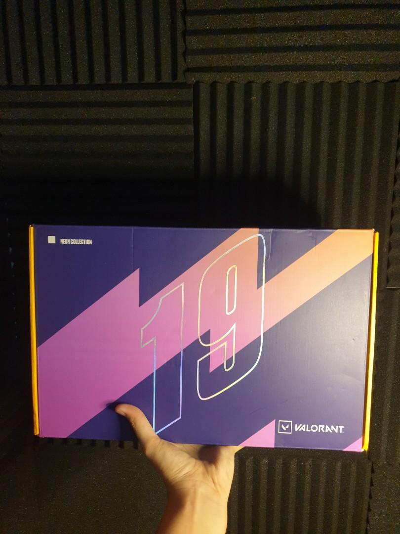 [Limited Edition] Neon Collection Valorant Swagkit, Men's Fashion