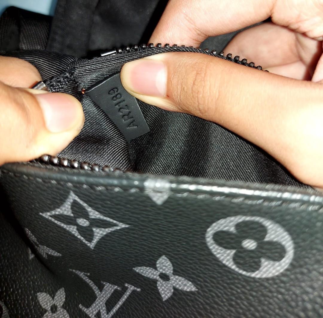Tas Louis Vuitton AR2189 Black Masenger Bags