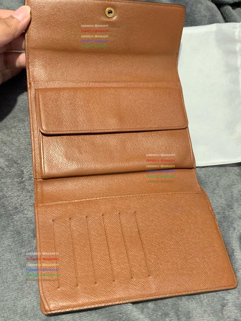 LV Etui Papier Travel Wallet, Luxury, Bags & Wallets on Carousell
