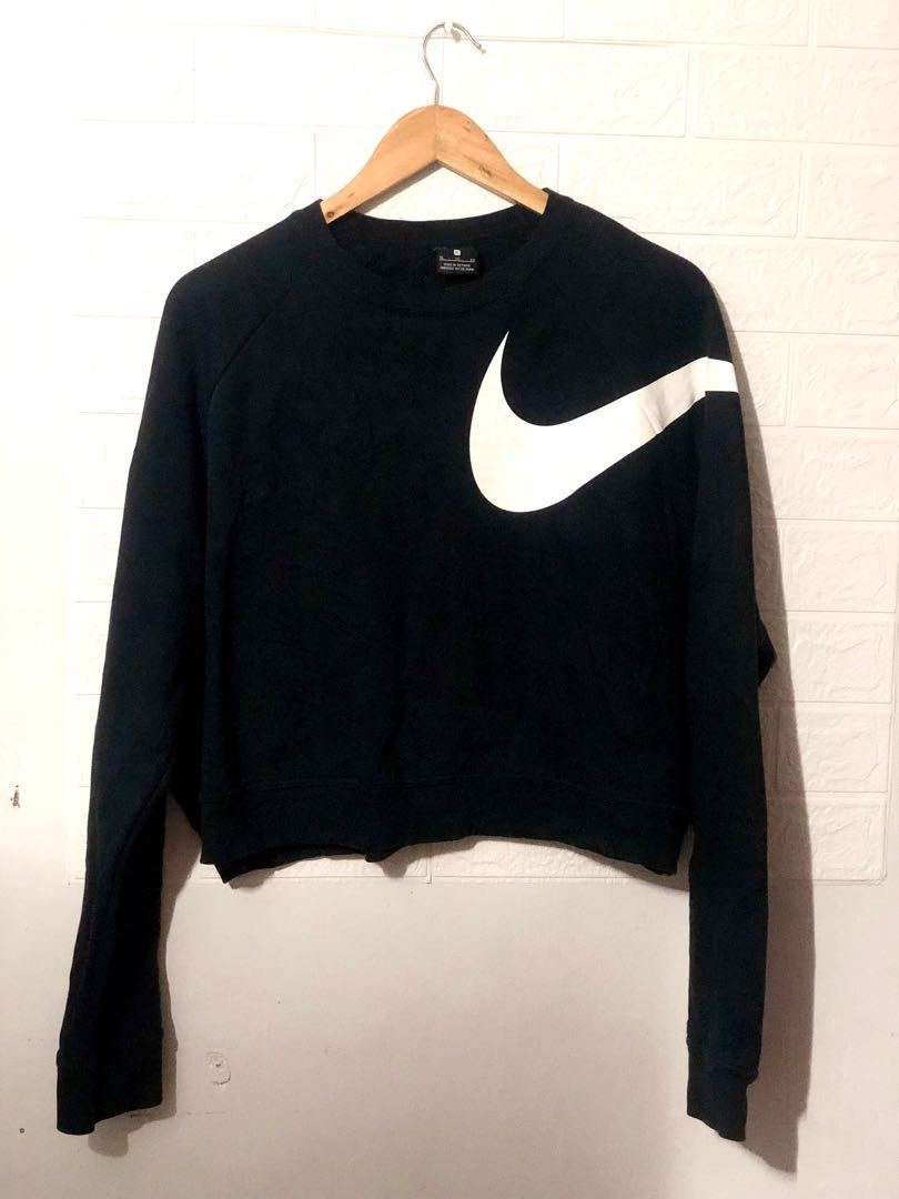 Nike versa cropped sweatshirt sales