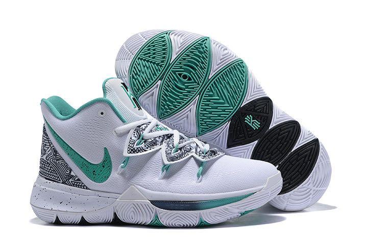 Nike Kyries 5