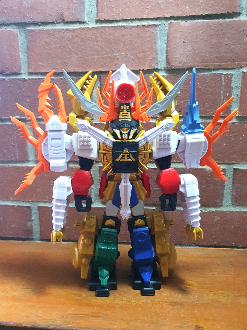 Old Megazord Huge Robot, Hobbies & Toys, Toys & Games on Carousell