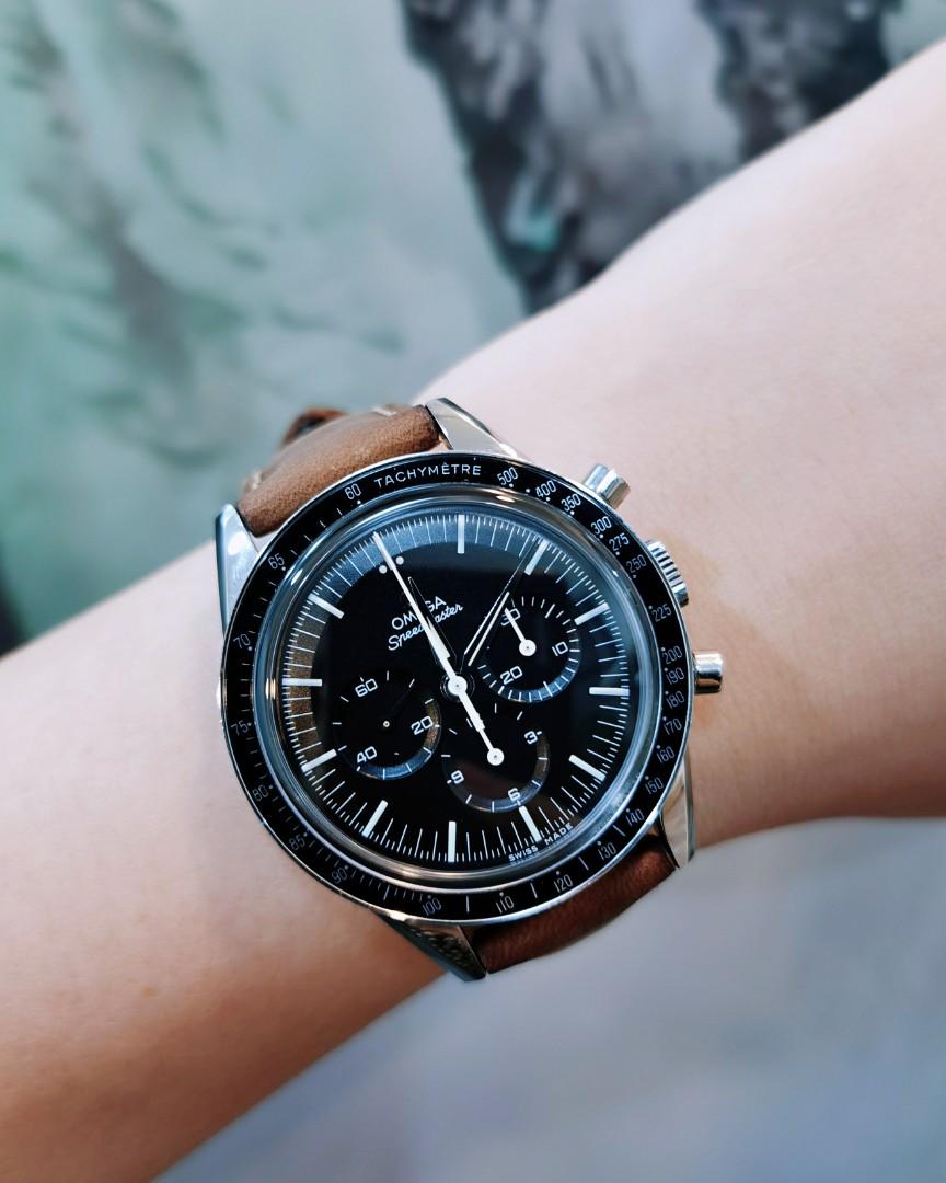Omega speedmaster on sale moonwatch 39.7 mm