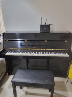 Piano Model Yamaha Lu 400. Suitable for beginners, and budget  piano Well Maintained, Always Covered with  piano  cover,serious buyer only.Buyer  to arrange  Transport