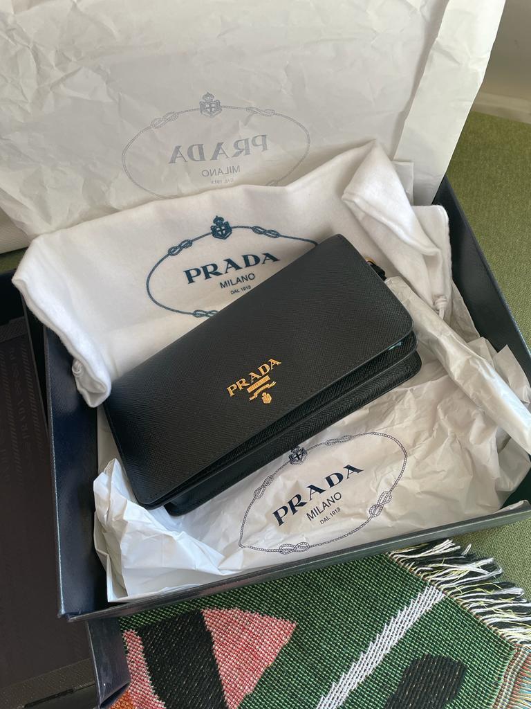 Prada box purse discount