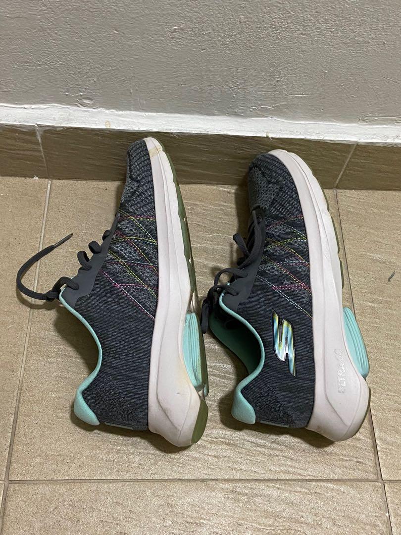 Skechers shoes Women s Fashion Footwear Sneakers on Carousell