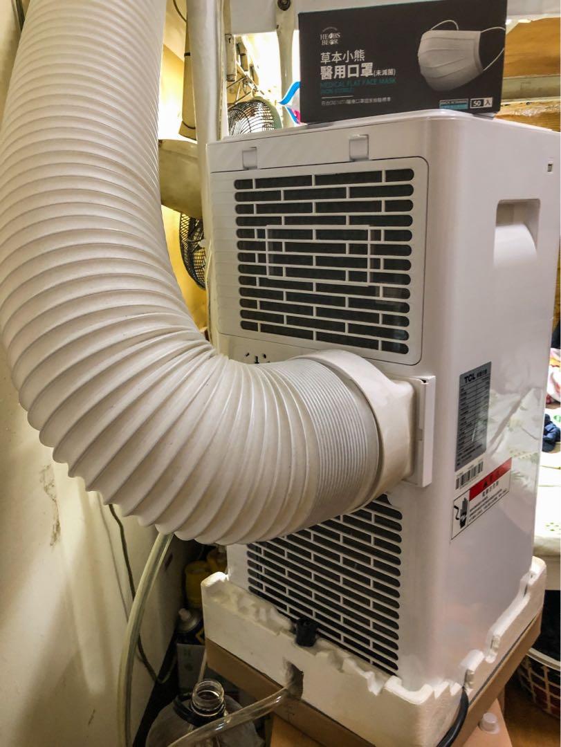 Set air conditioner + voltage regulator 冷氣機, 家具及居家用品, 家具, 其他居家傢俱在旋轉拍賣