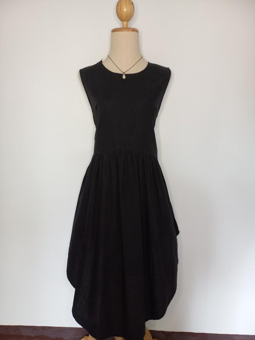 Simple black dress no sleeve casual wear Women s Fashion Dresses