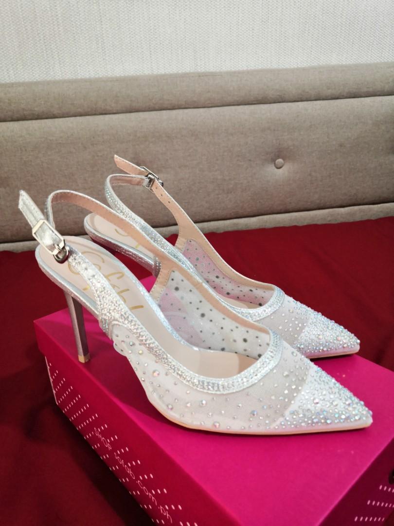 SoFab! Silver heels, Women's Fashion, Footwear, Heels on Carousell