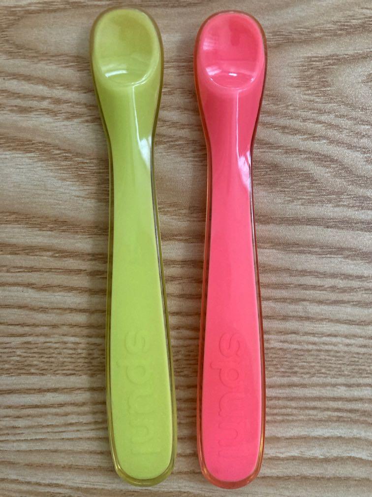 Spuni Silicone Spoon for babies (Category: Weaning & Toddler Feeding) located in Quezon City. Submitted by ronb25 (Listing ID 1169683811, Image 2). Description: .