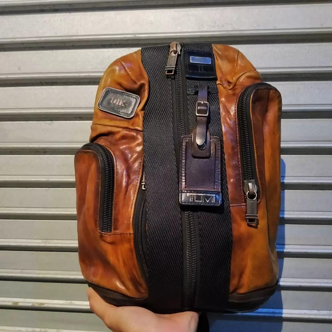 Tumi saratoga leather sales