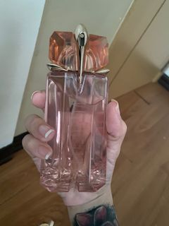 (Category: ) located in . Submitted by angashee (Listing ID 1169817646, Image 1). Description: .