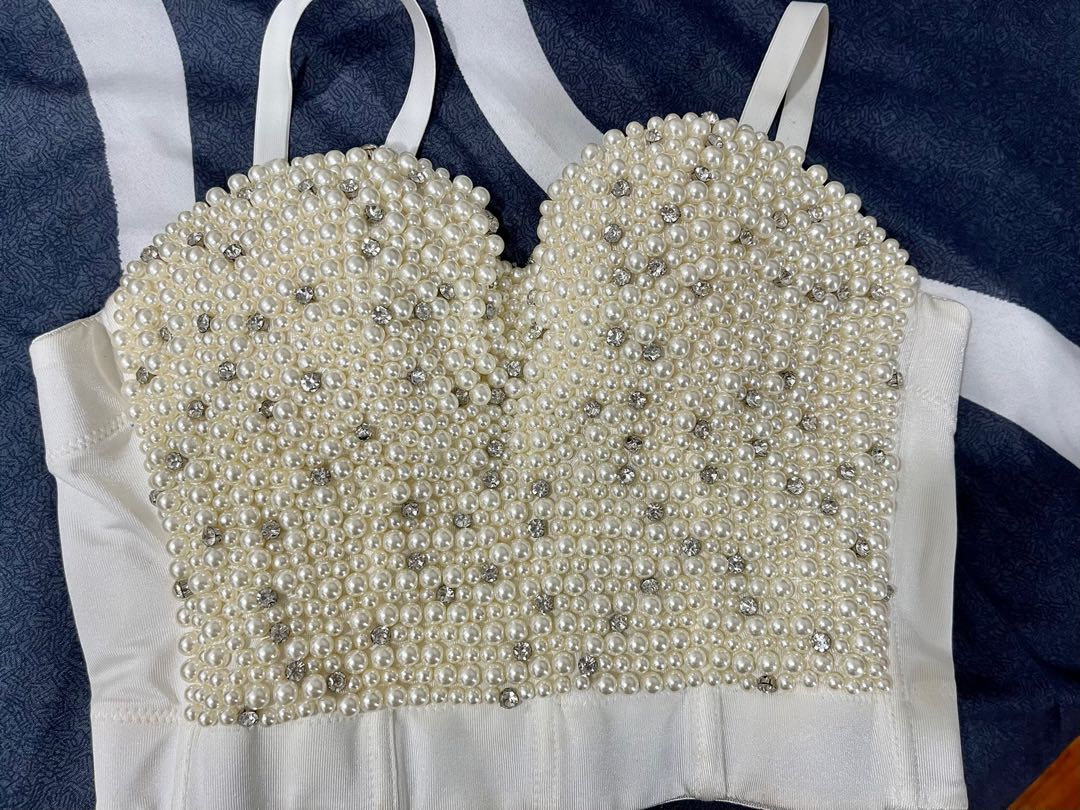 TJM pearl bralette top, Women's Fashion, Tops, Sleeveless on Carousell