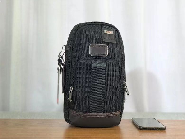 Tumi Alpha Bravo Smith Sling-Black, Men 