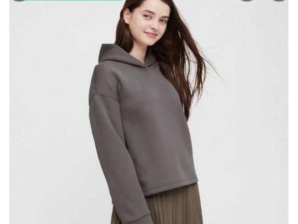 Dry stretch deals hoodie uniqlo