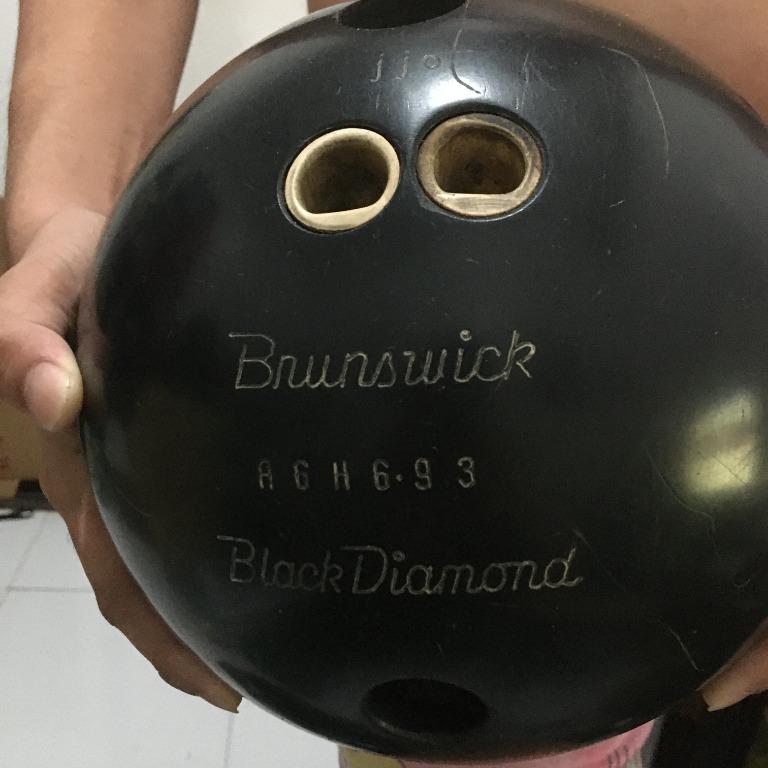 Vintage Brunswick Black Diamond Bowling Ball, Sports Equipment, Sports