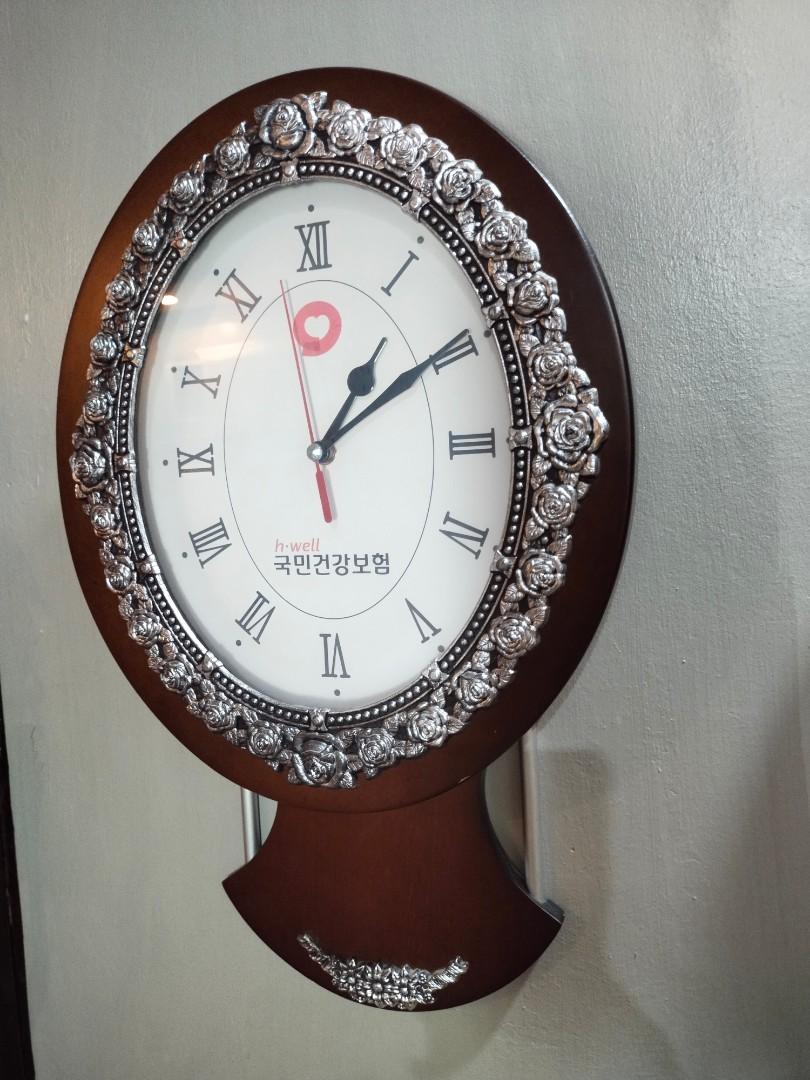 Vintage wooden hanging clock, Furniture & Home Living, Home Decor