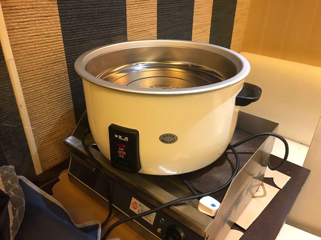商業用大飯煲 家庭電器 廚房電器 鍋具on Carousell