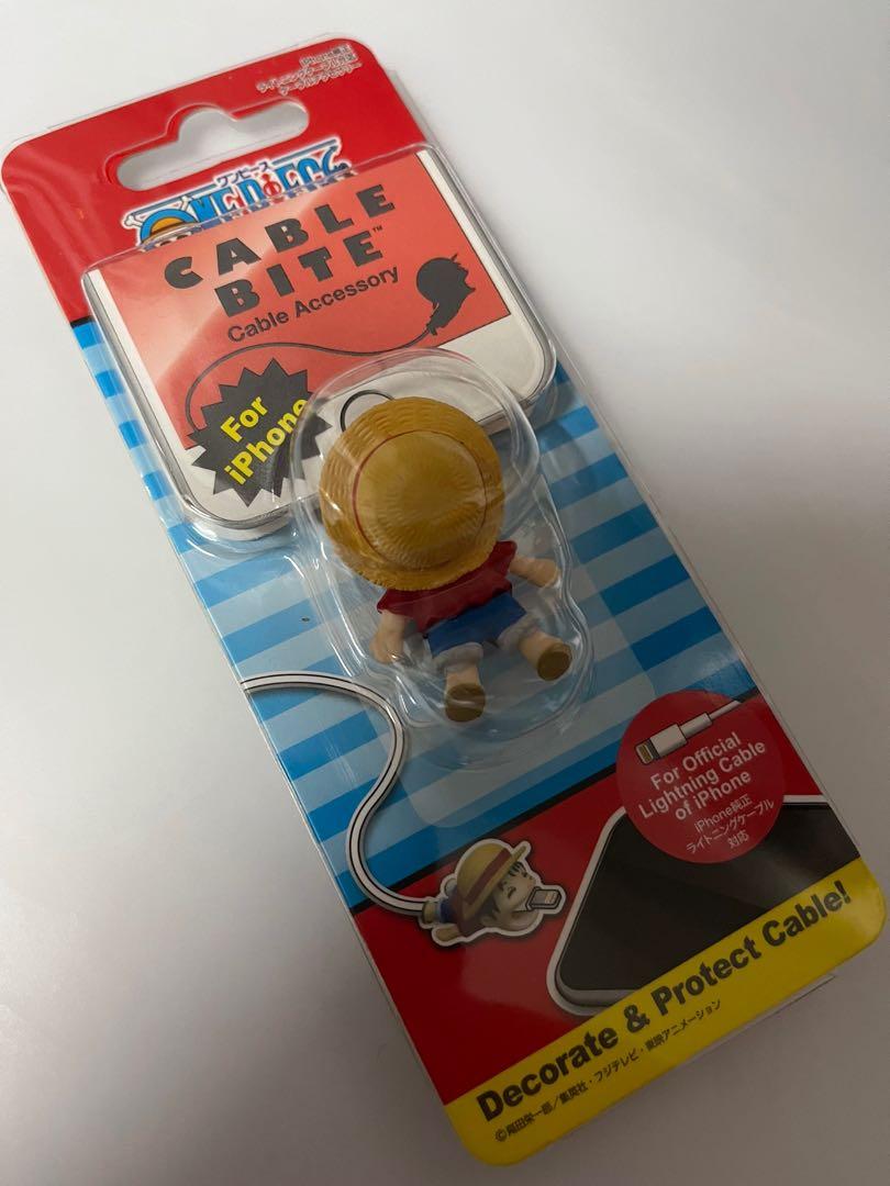海賊王 one piece cable bite iphone lightning 叉電 差電 充電 線 裝飾 路飛 太陽神 尼卡 包平郵 （分類：其他裝置）位於 Hong Kong。 由 keohk 提交（商品編號 1164540338，圖片 2）。簡介： 只有路飛，包平郵/ 面交 購自日本 金貼 全新未開封。