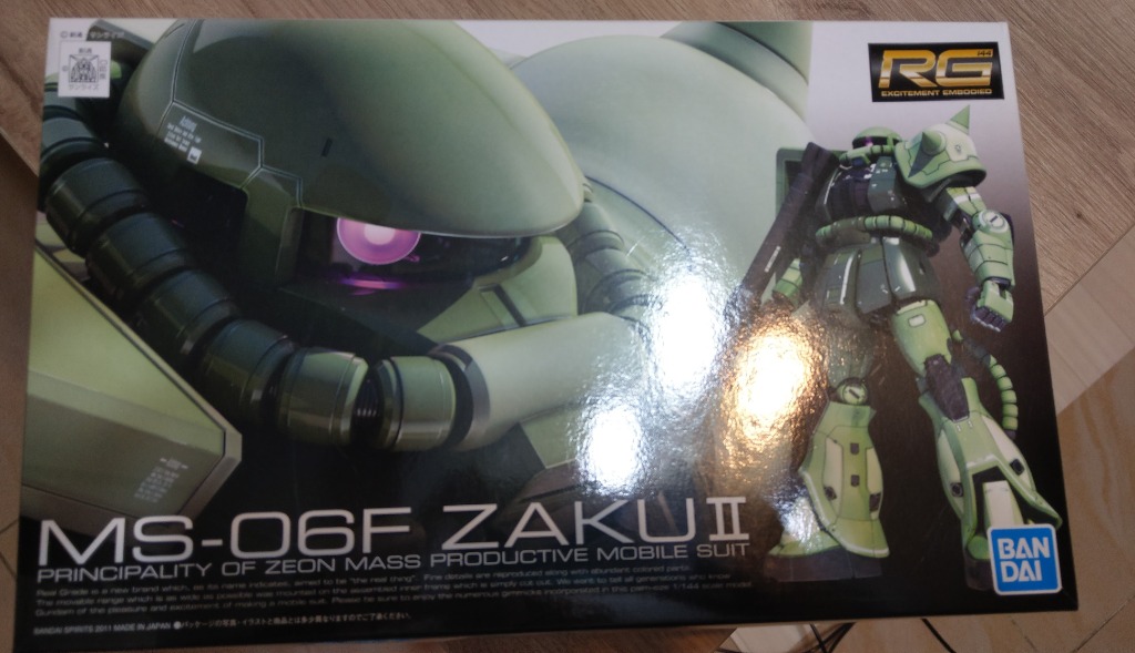 高達模型 RG 1/144 MS-06F ZAKU II 渣古II, 興趣及遊戲, 玩具 & 遊戲類 - Carousell