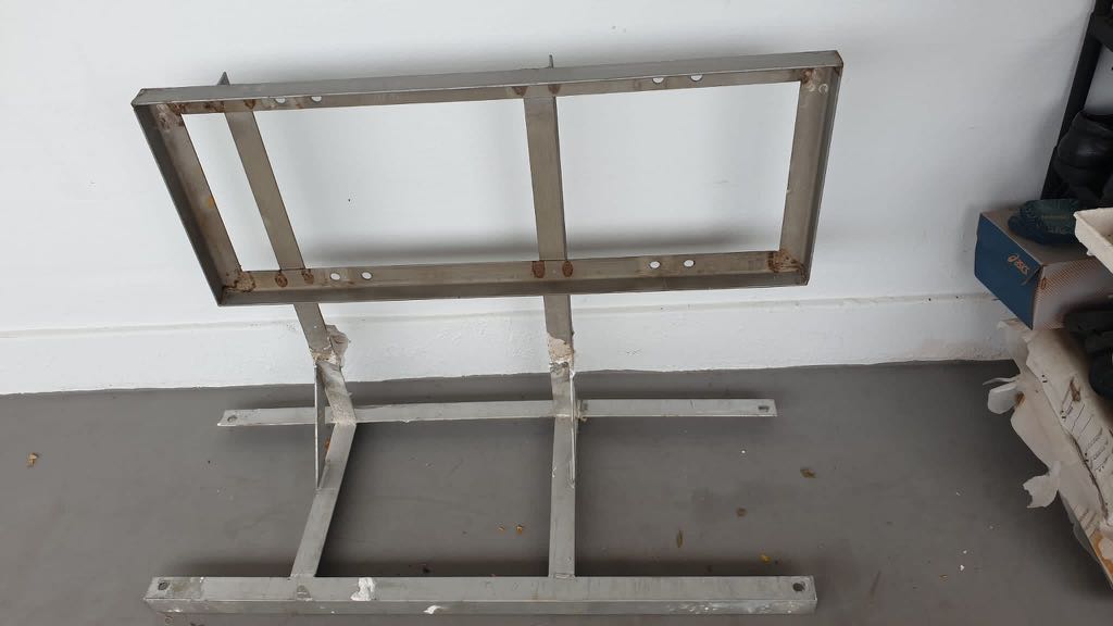 Aircon Compressor Rack, TV & Home Appliances, Air Conditioners ...