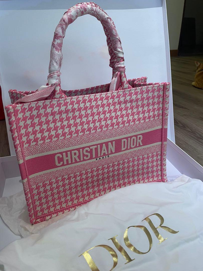 Túi Dior Book Tote Bag Pink Toile De Jouy Embroidery Like Authentic    Shop giày Swagger