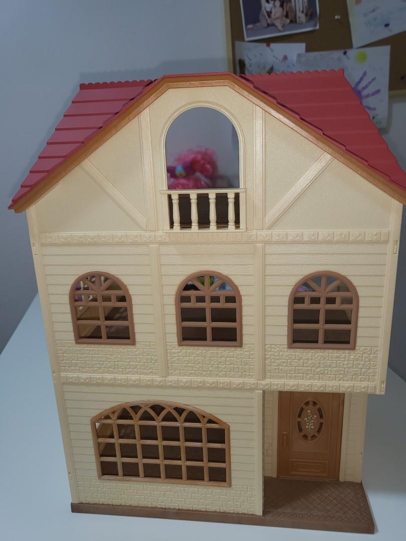 Authentic Sylvanian Family House + Rabbit Family (Category: Figurines & Statues) located in Manila. Submitted by prelovedstuff29 (Listing ID 1164464063, Image 2). Description: Like New never used naka display ln sa room (no more box) 2000 + sf.