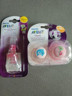 Avent pacifier and holder bundle for only 550