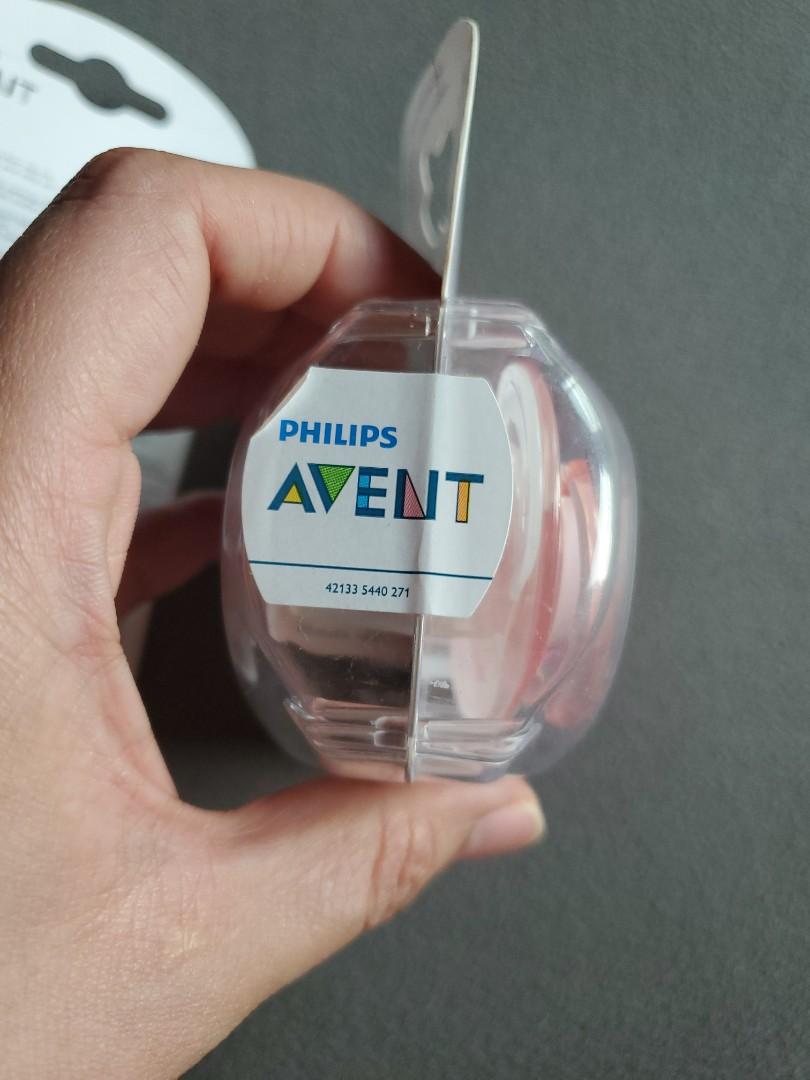Avent pacifier and holder bundle for only 550 (Category: Soothers & Pacifiers) located in Taguig. Submitted by therealbargain (Listing ID 1164632371, Image 3). Description: STRICTLY NON-NEGOTIABLE ✔CHEAPEST IN CAROUSEL/LAZADA & SHOPEE ✔100%AUTHENTIC ✔BRANDNEW ✔STOCKS FROM USA/SINGAPORE FULL REFUND IF PROVEN FAKE!! ❌ NO TO LOWBALLER.