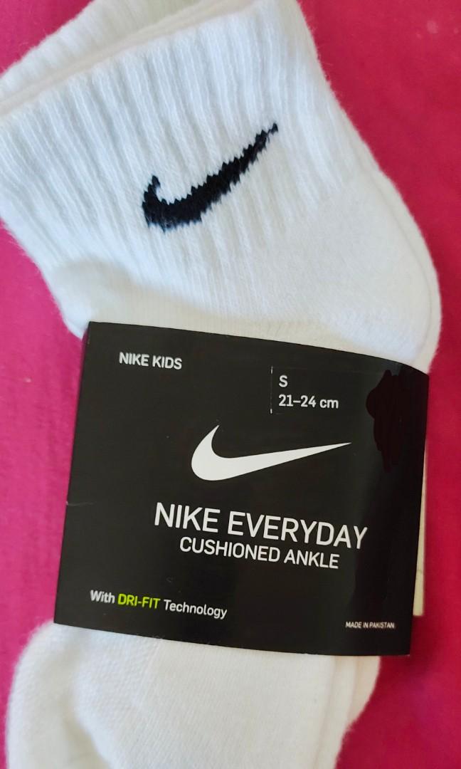 white nike ankle socks junior