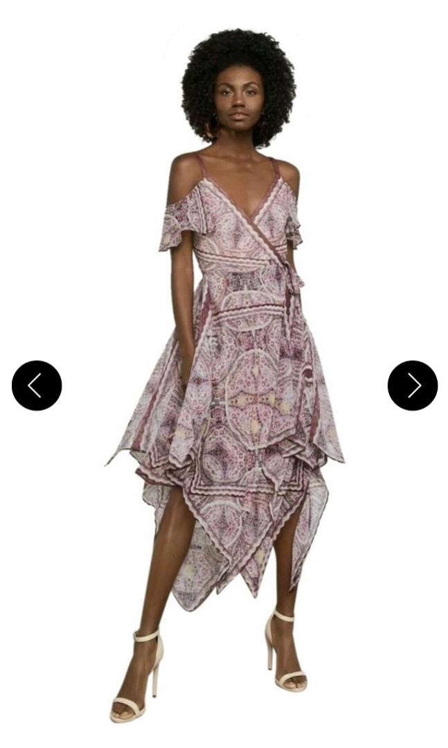 Bcbg off store the shoulder dress