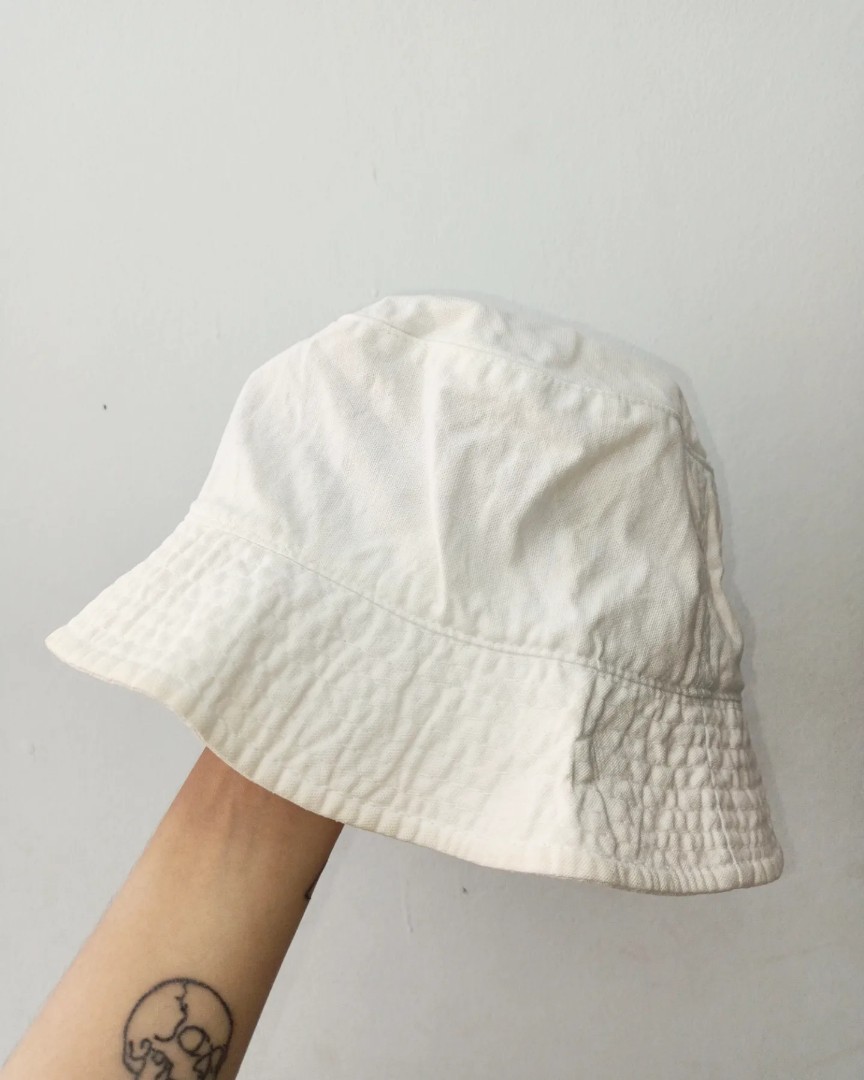 Bucket hat offwhite, Fesyen Wanita 