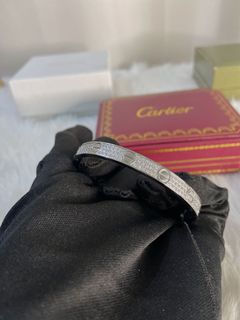(Category: ) located in . Submitted by japanandsingaporeluxepreloved (Listing ID 1164499713, Image 1). Description: .