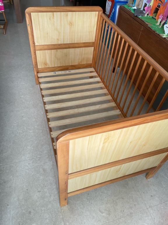 Cotbed "Ashton" from Mothercare, Babies & Kids, Baby Nursery & Kids