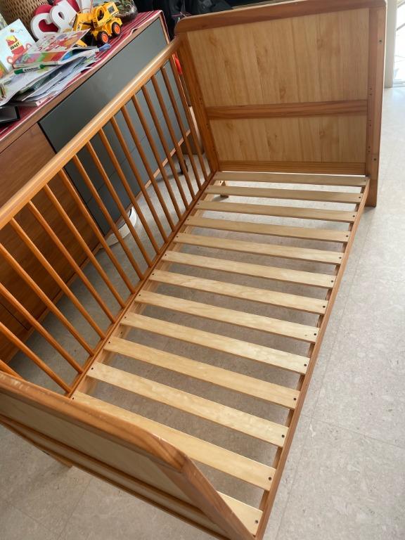 Cotbed "Ashton" from Mothercare, Babies & Kids, Baby Nursery & Kids