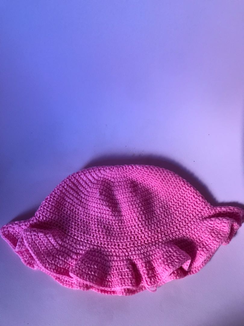 crochet pink bucket hat (onhand), Women's Fashion, Watches