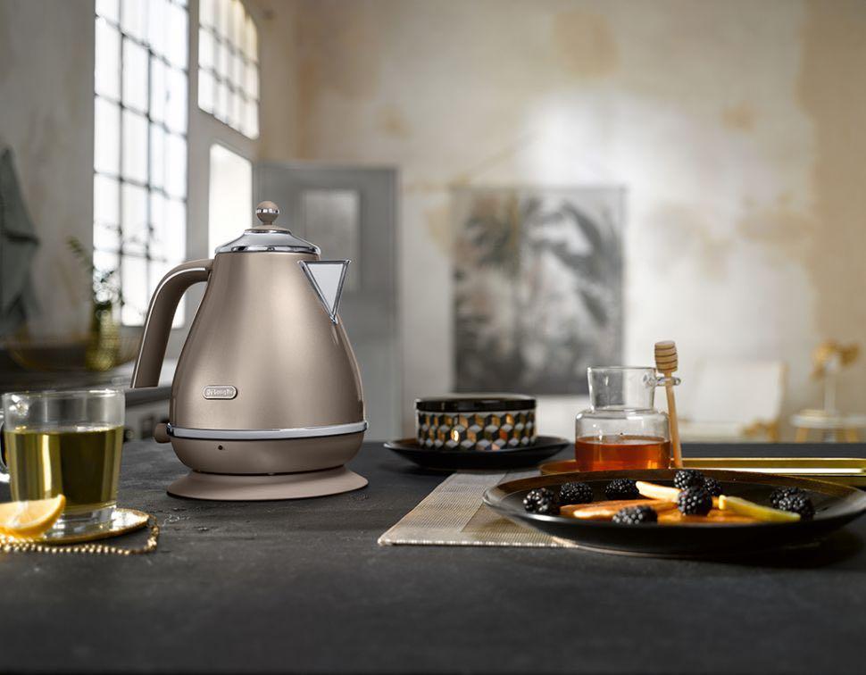 Delonghi Icona Metallics Kettle 1.7L - Kettles - HOME & KITCHEN