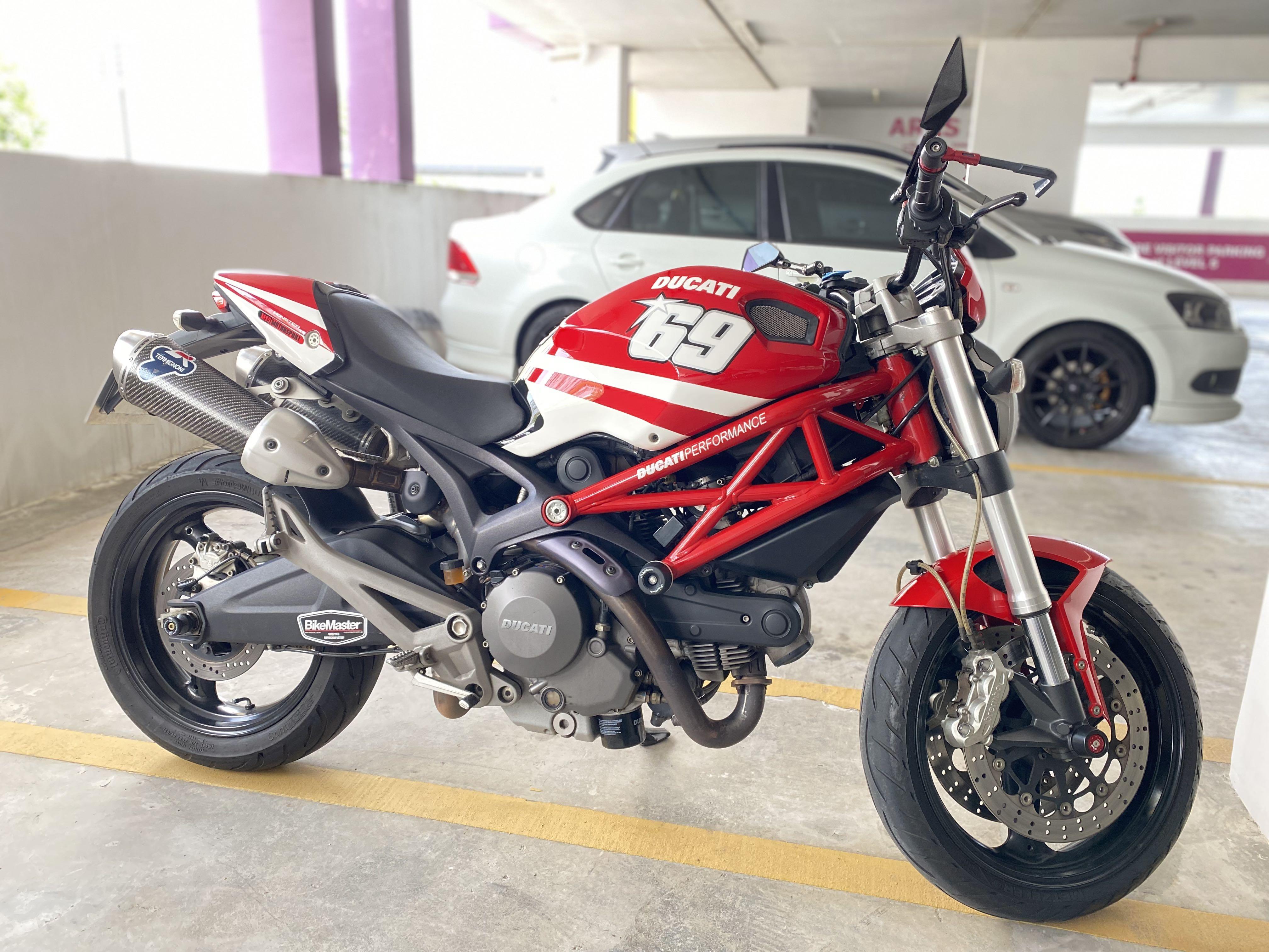 DUCATI 795 Nikky Hayden 69 Edition NICE CONDITION Motorbikes on