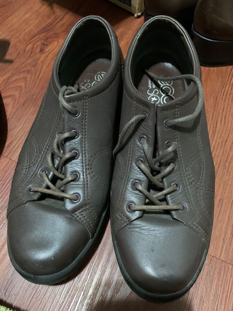 ecco soft leather sneakers