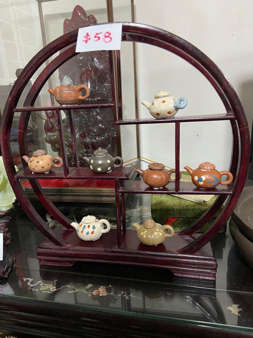 Eight mini teapots with rack, Hobbies & Toys, Memorabilia & Collectibles, Vintage Collectibles