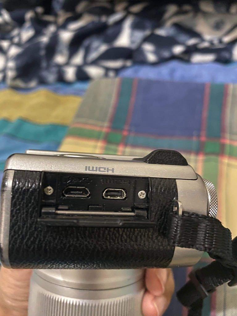 FUJIFILM AX10 CAMERA, Photography, Cameras on Carousell