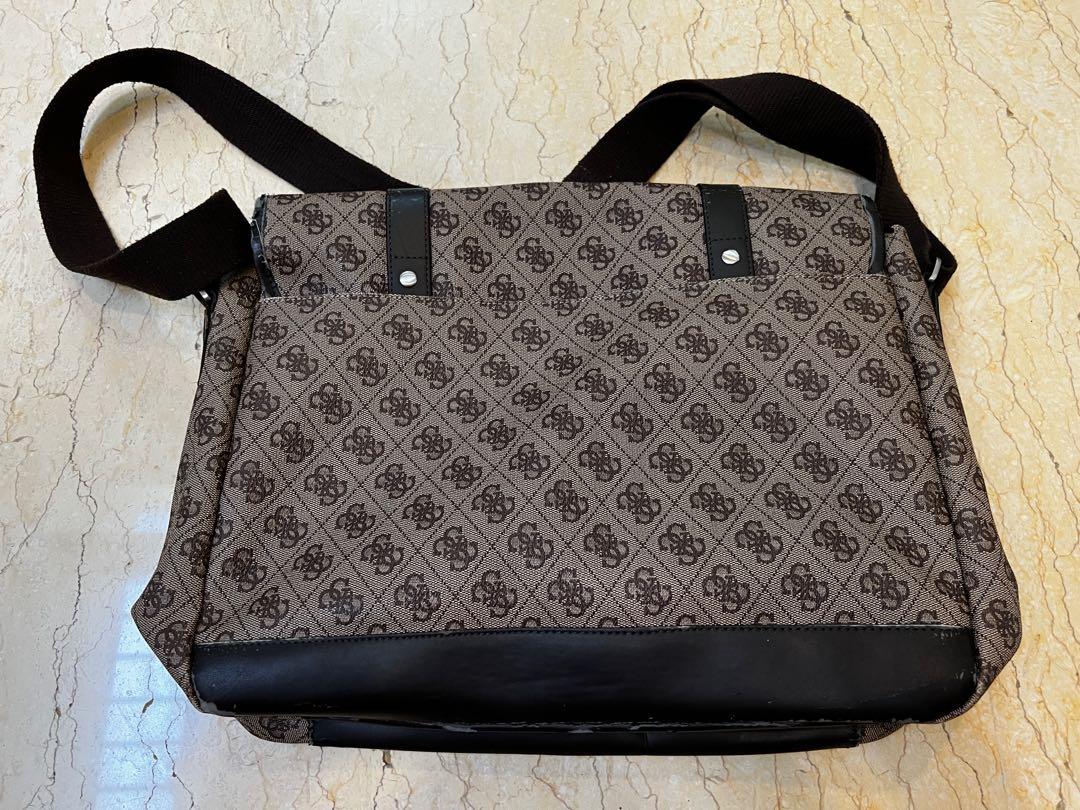 Guess Messenger Bag Men, Men's Fashion, Bags, Sling Bags on Carousell
