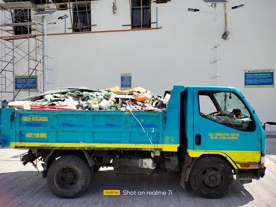 HAULING SERVICE (Category: Vehicle Rentals) located in Las Pinas. Submitted by silver.marc_andaya (Listing ID 240446696, Image 2). Description: Hauling service .. We offer hauling services of: 🚚 Construction Waste 🚚 Debris 🚚 Demolition 🚚 basura 🚚 putol puno 🚚 Transfer of Materials 🚚Hukay patag 🚚Pakyawan 🚚Delivery gravel and Sand 🚚 delivery panambak Laspinas Paranque sucat muntilupa alabang bicutan laguna carmona pasay molini imus bacoor