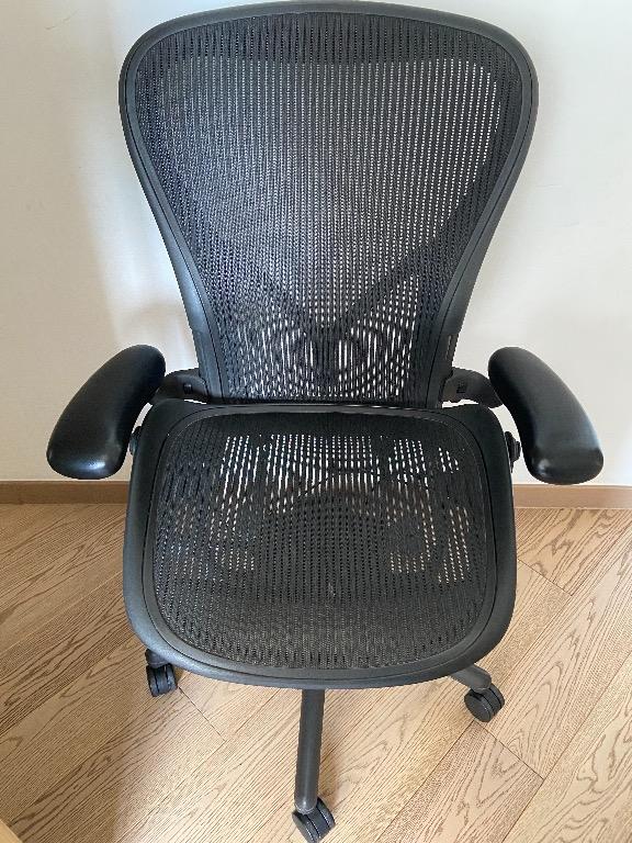 Herman Miller Aeron Mesh Chair AE123AWC